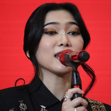 harga sewa fotografer videografer artis penyanyi musisi berkualitas berpengalaman terbaik di jakarta
